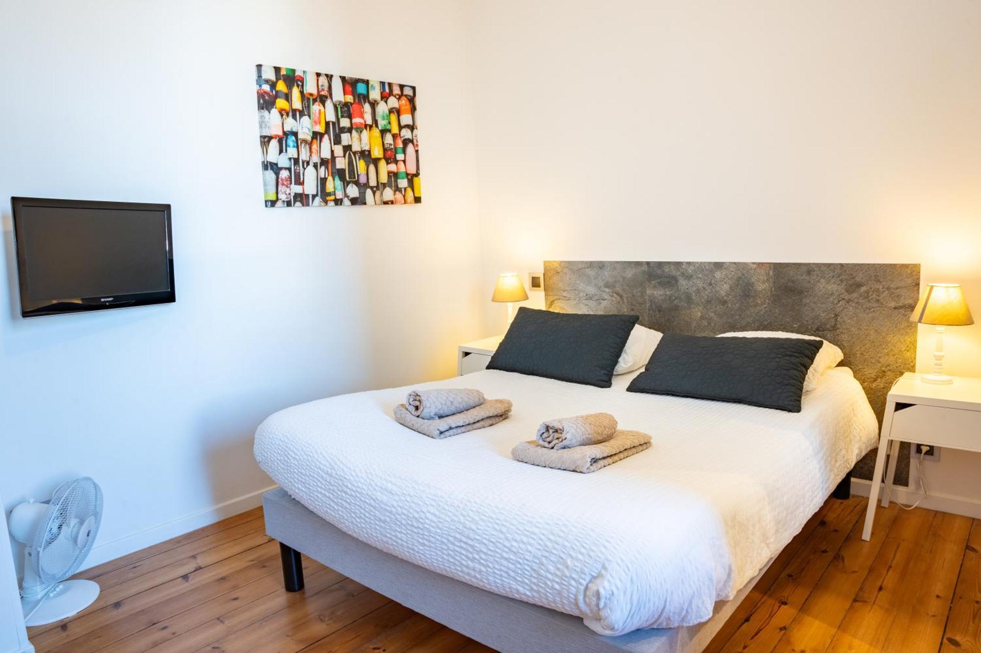 Appartement En - à 450 M Du Centre Historique