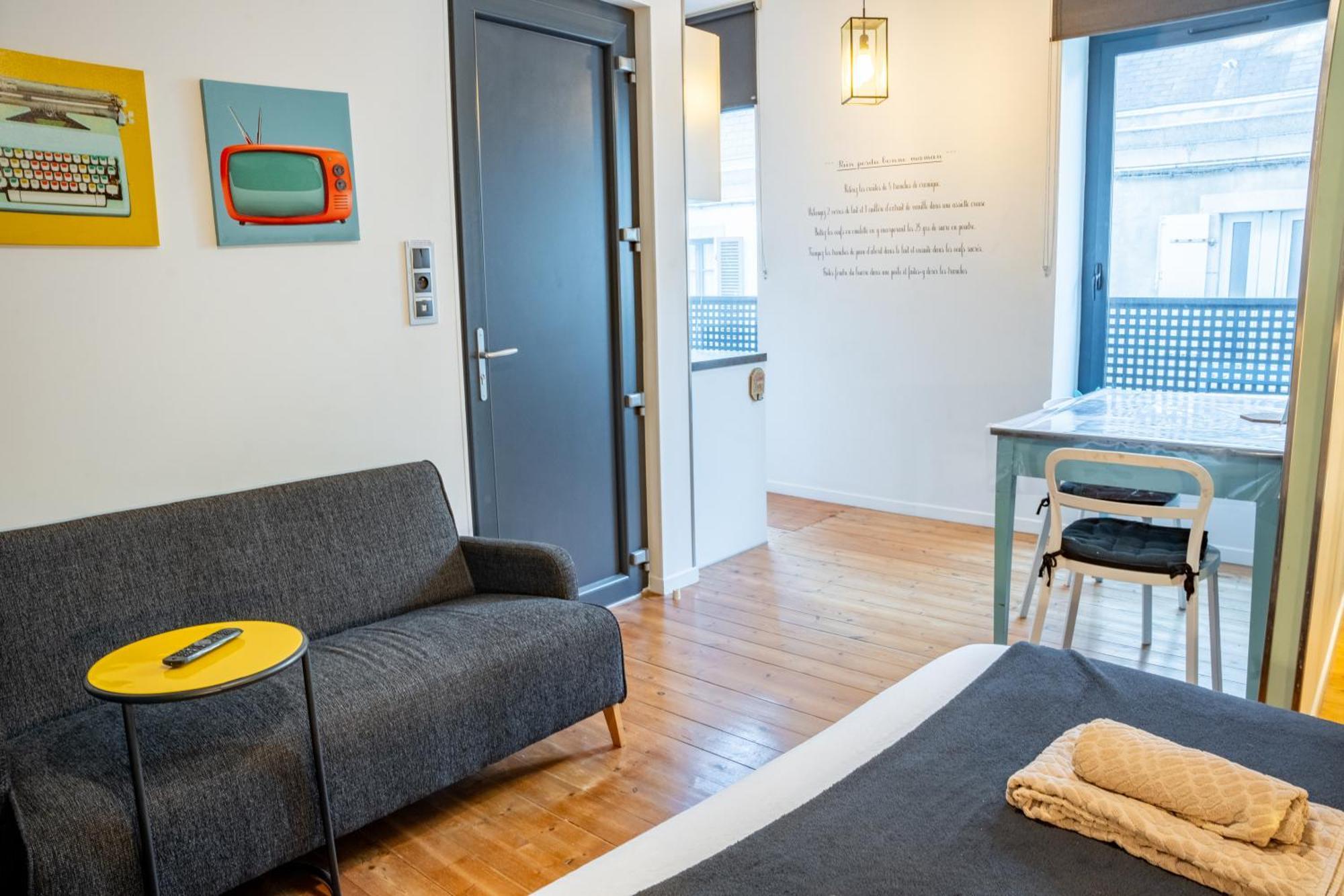 Appartement En - à 450 M Du Centre Historique *