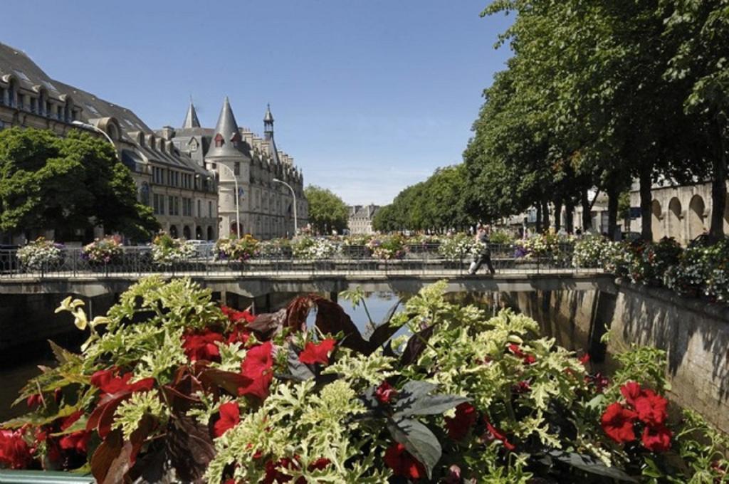 Appartement En - à 450 M Du Centre Historique *